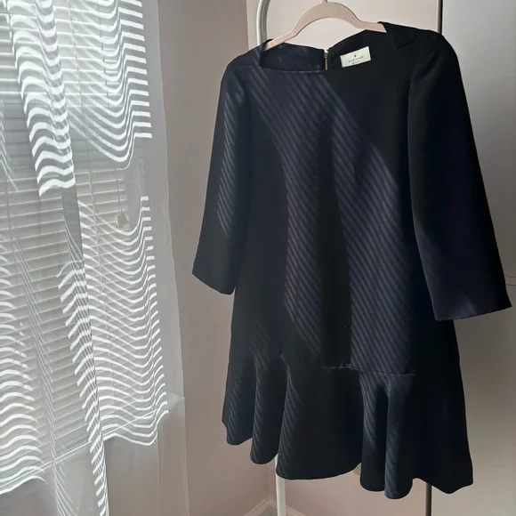 Kate Spade Flounce Dress Size 2 Designer LBD 3/4 Sleeve Mini Crepe - Picture 3 of 4